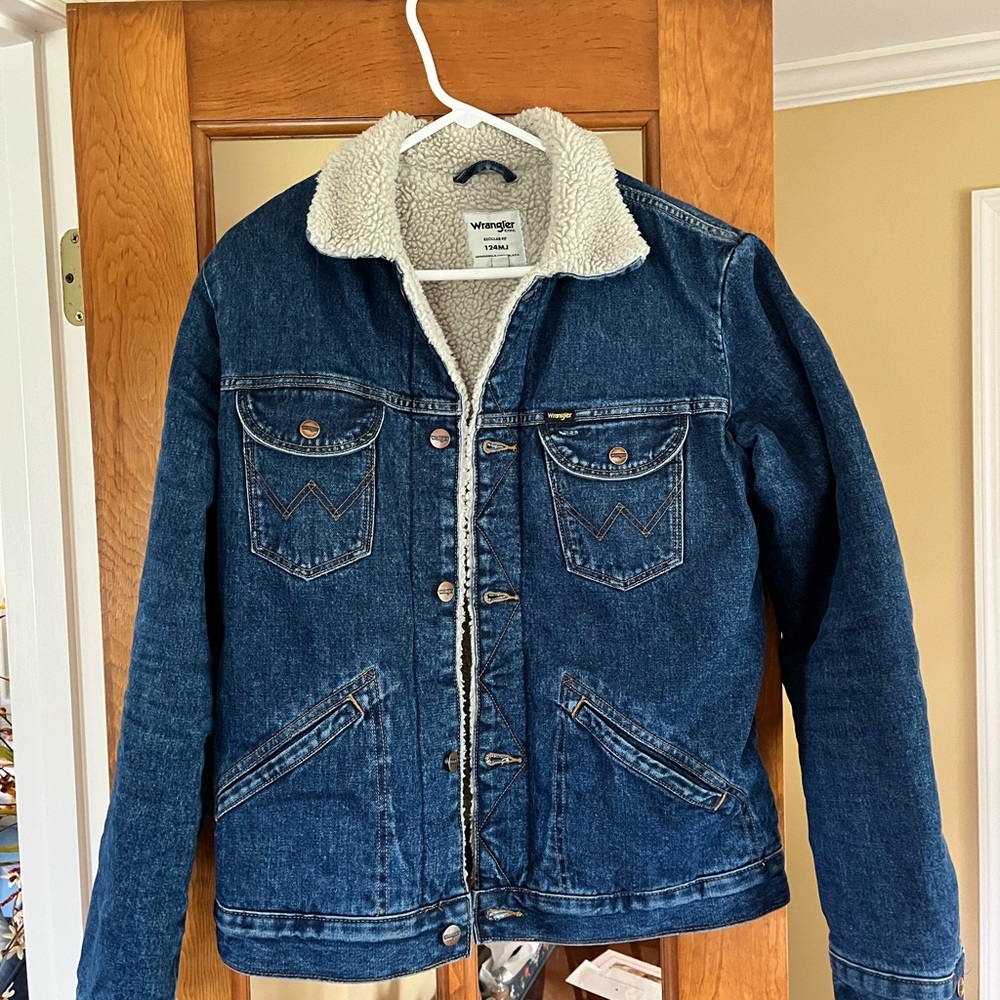A 2020 Wrangler MJ Denim Sherpa Jacket - great quality - well worn in!